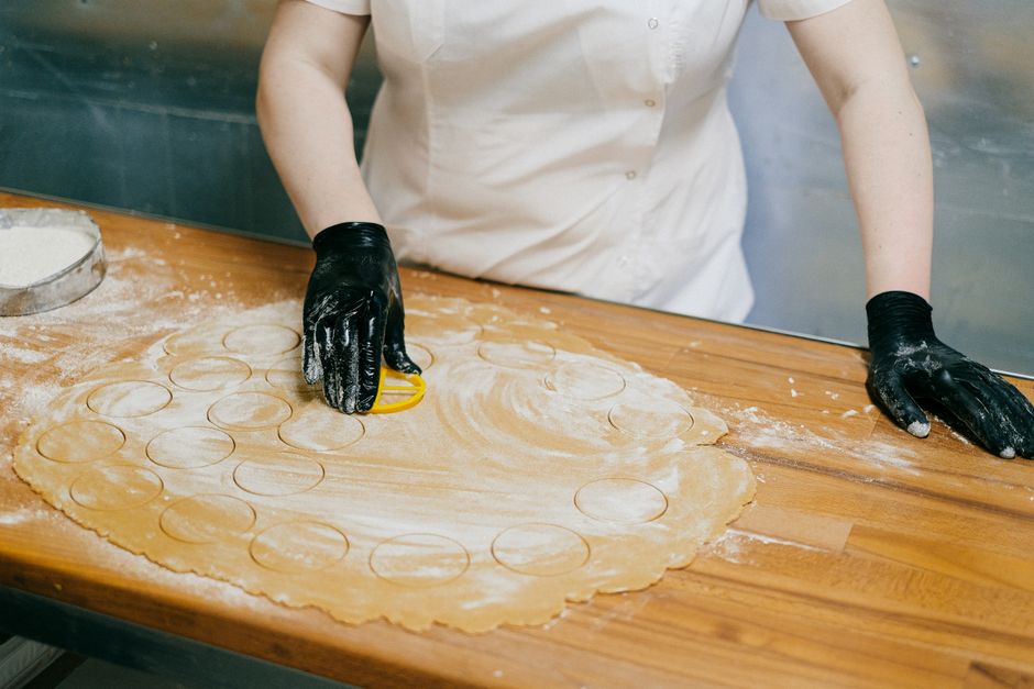 Pâte brisée vs pâte sucrée : laquelle pour une apple pie